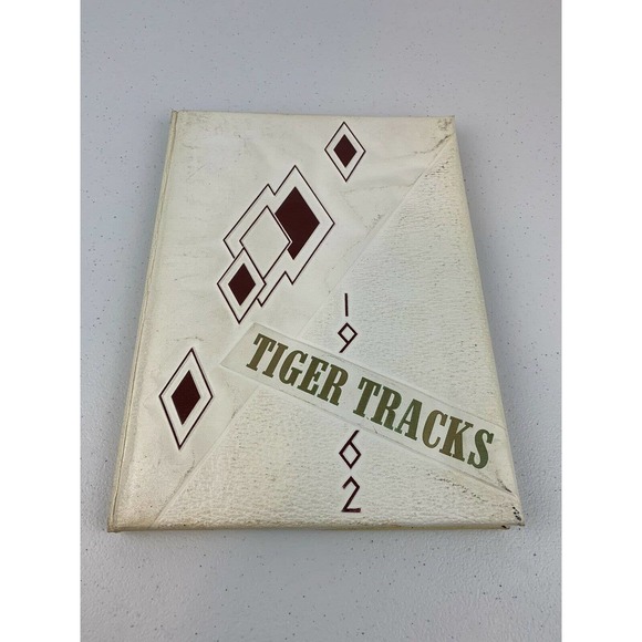 Tiger Tracks 1962 Yearbook Harrisburg South Dakota READ - Picture 1 of 10